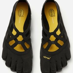 Vibram five finger shoes Alitza Loop Black  Toe Shoes